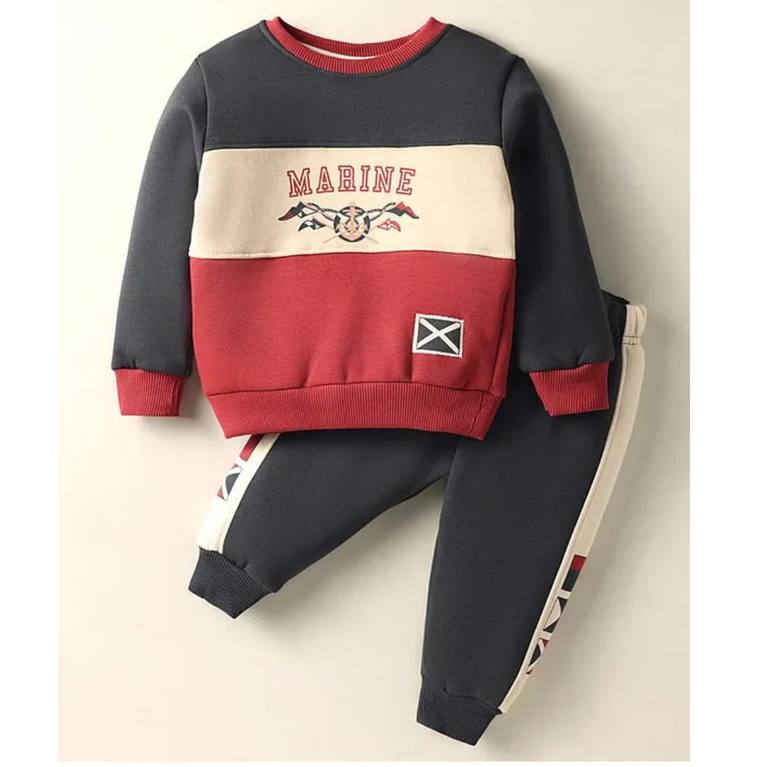 CUCUMBER- Fleece Knit Full Sleeves T-Shirt & Lounge Pant Set With Text Print