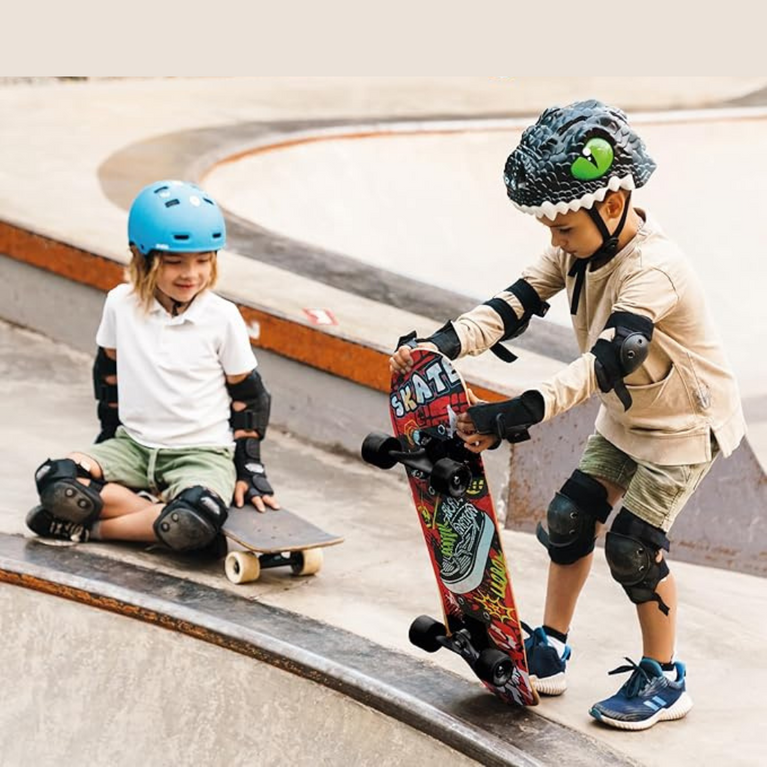 Ninos Worlds Maple Skateboard – Retro Beginner Longboard for Kids & Teens (Skate it out)