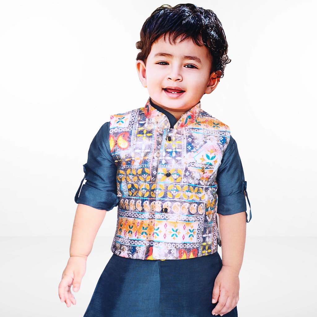 Boys Full sleeves Printed stylish Solid Kurta Pyjama Set With Floral Printed Jacket