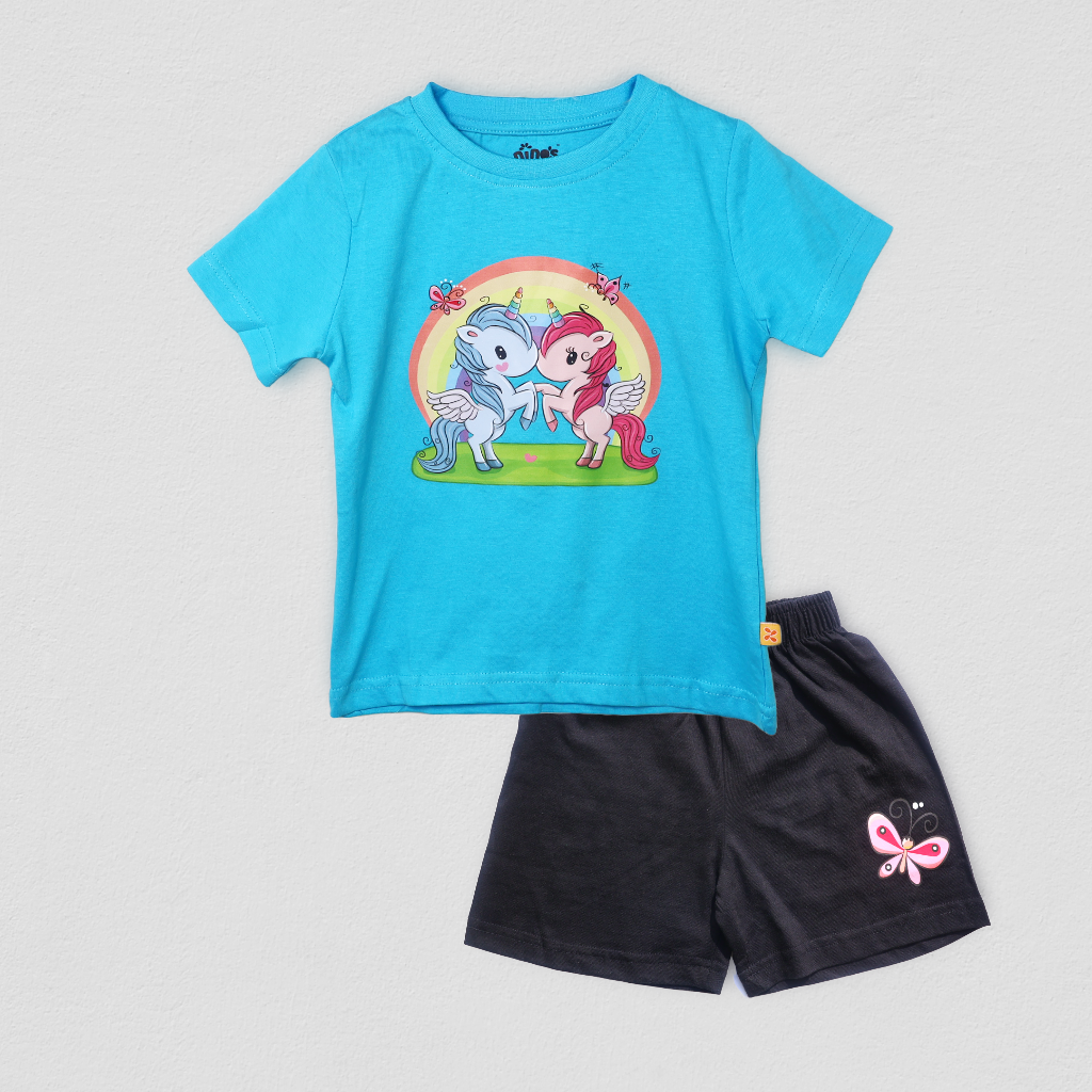 Nino's Half Sleeves t-shirt and short pants with the print of Unicorn