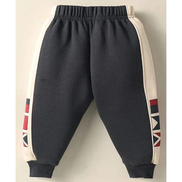 CUCUMBER- Fleece Knit Full Sleeves T-Shirt & Lounge Pant Set With Text Print