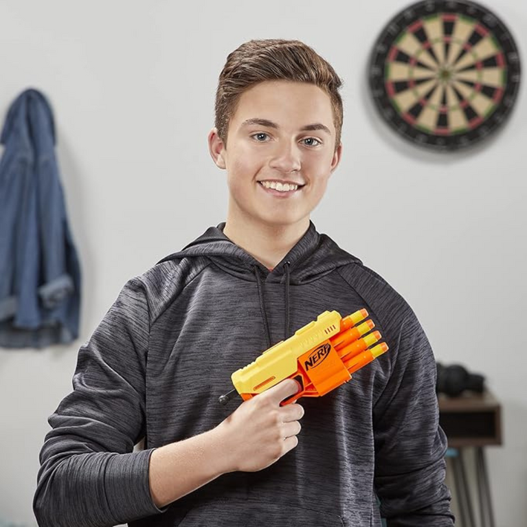 HASBRO NERF Strike Fang QS-4 Dual Targeting Set with 2 Blasters & 12 Darts