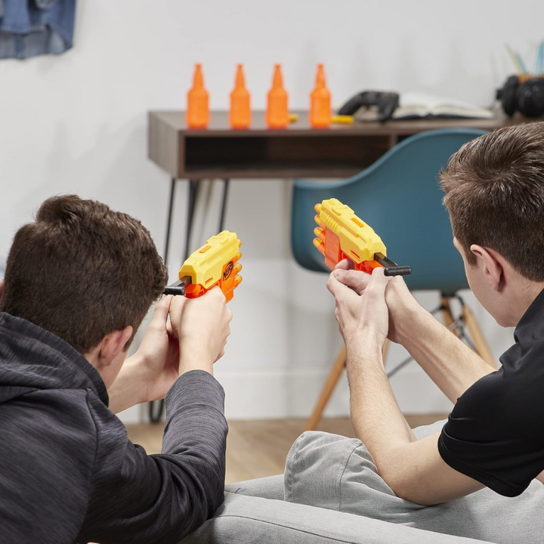 HASBRO NERF Strike Fang QS-4 Dual Targeting Set with 2 Blasters & 12 Darts
